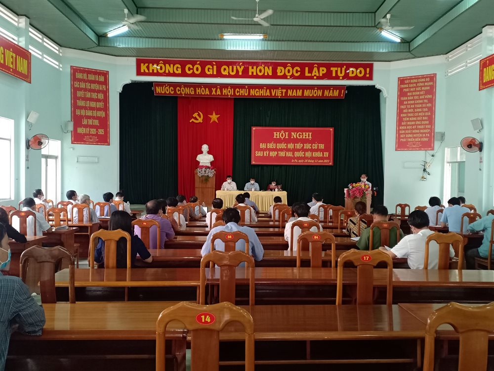 Đại biểu Quốc hội tỉnh Gia Lai tiếp xúc cử tri huyện Ia Pa